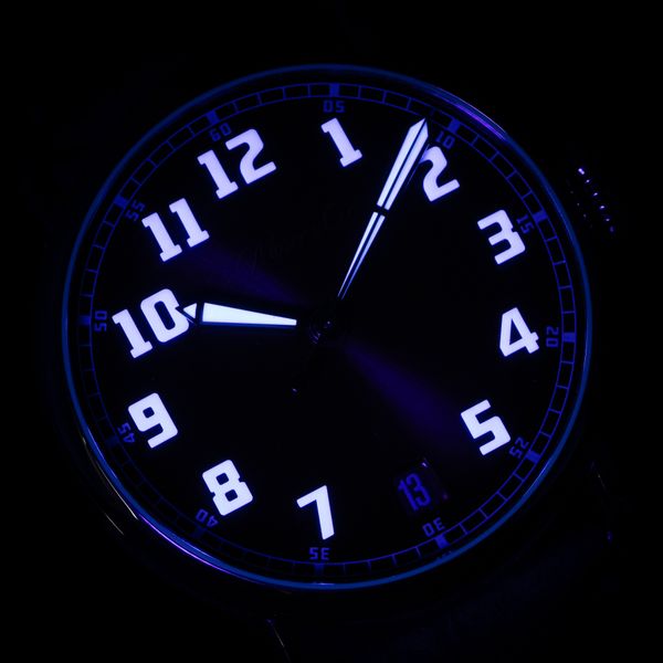 H. Moser and Cie Heritage Centre Seconds 8809-1200